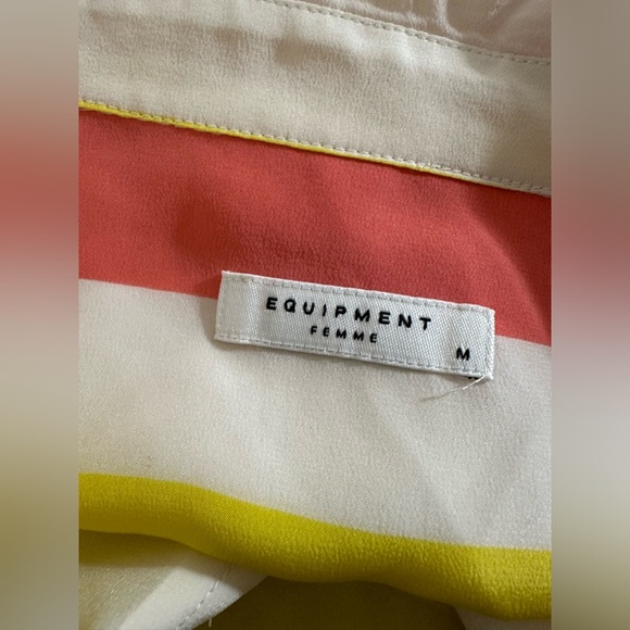 EQUIPMENT Essential Striped Pocket Front 100% Silk Button Down Blouse Size M - Picture 3 of 6